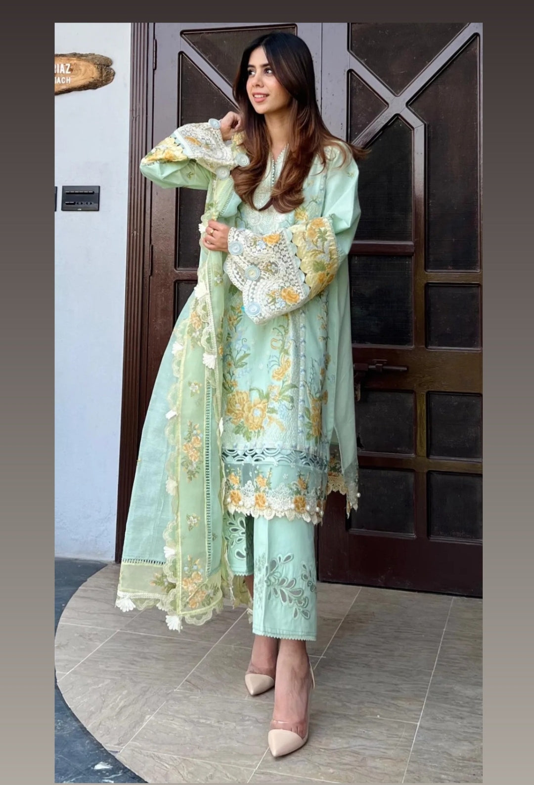 Buy Pakistani Lawn Suits Online, Pakistani Suits Online Shopping India ...