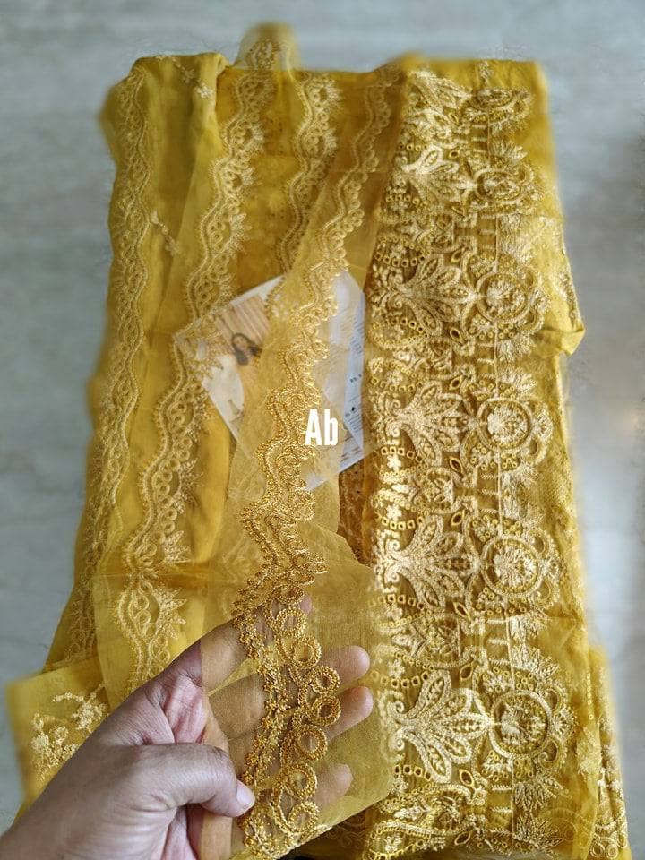 img_afrozeh_chikankari_lawn_23_awwal_boutique