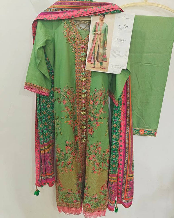 img_stitched_pakistani_suits_awwal_boutique