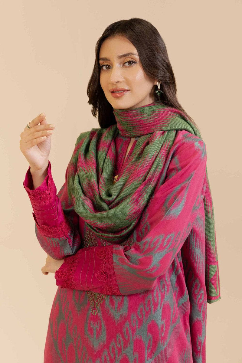 img_nishat_winter_24_awwal_boutique