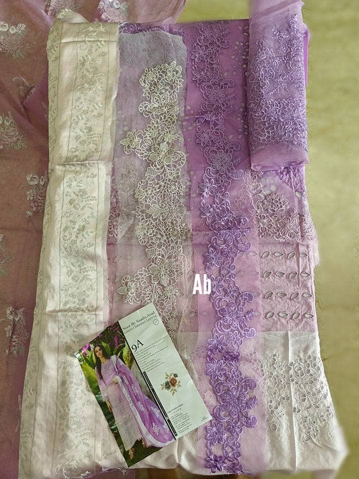 img_saadia_asad_chikankari_awwal_boutique