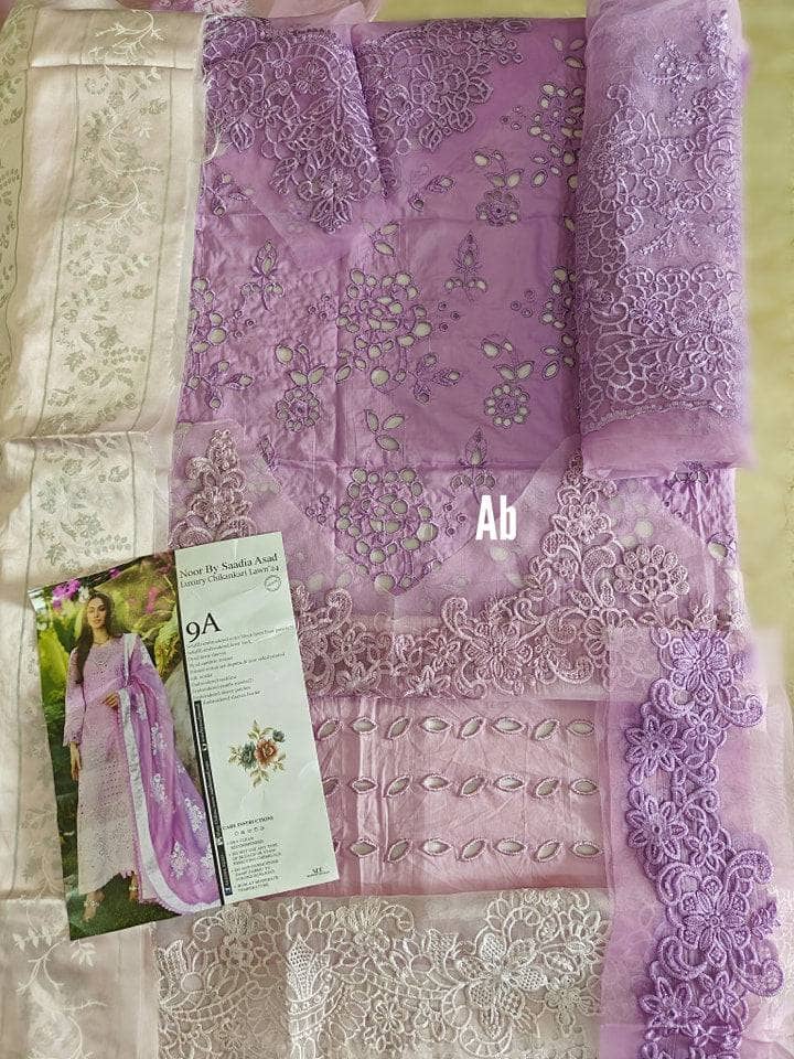 img_saadia_asad_chikankari_awwal_boutique