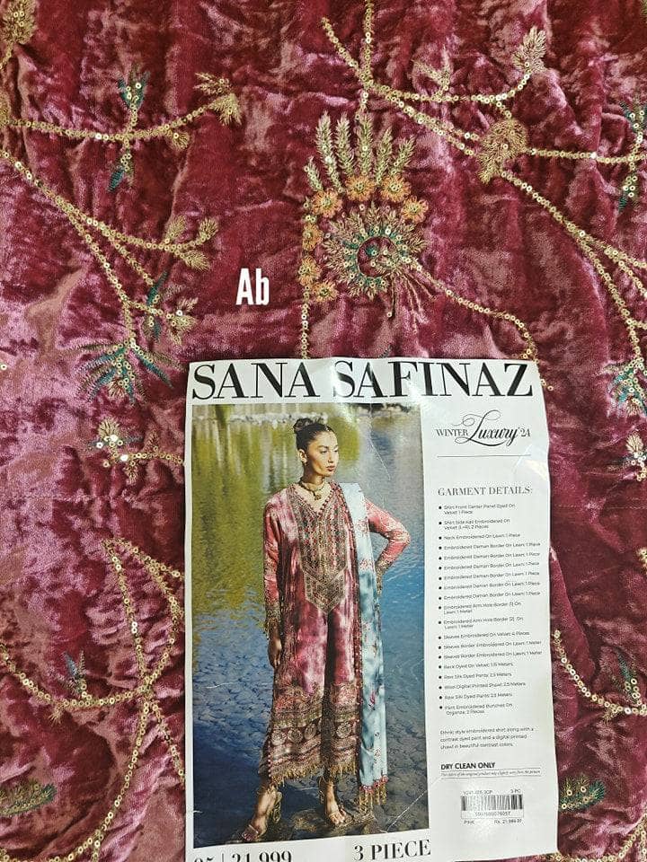 img_sana_safinaz_winter_shawl_awwal_boutique