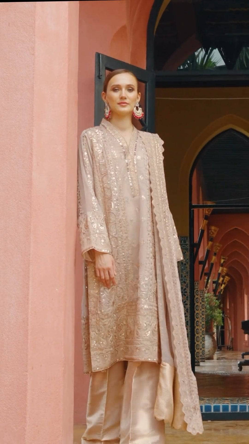 Restocked/Freesia Luxury Formals/1st Look