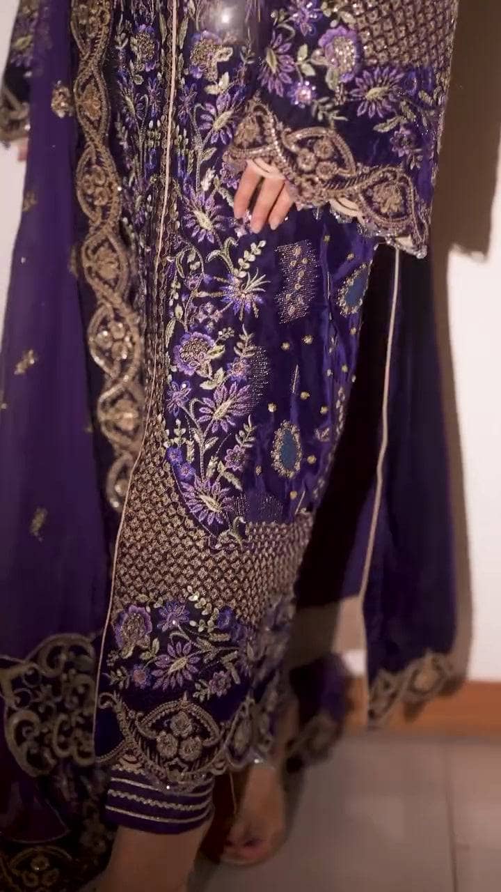 Spotted in Emaan Adeel Velvet 24/Aroosh