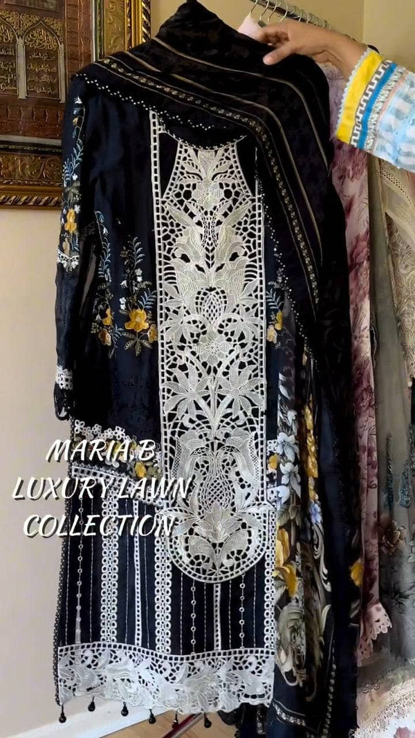 img_maria_b_lawn_24_awwal_boutique