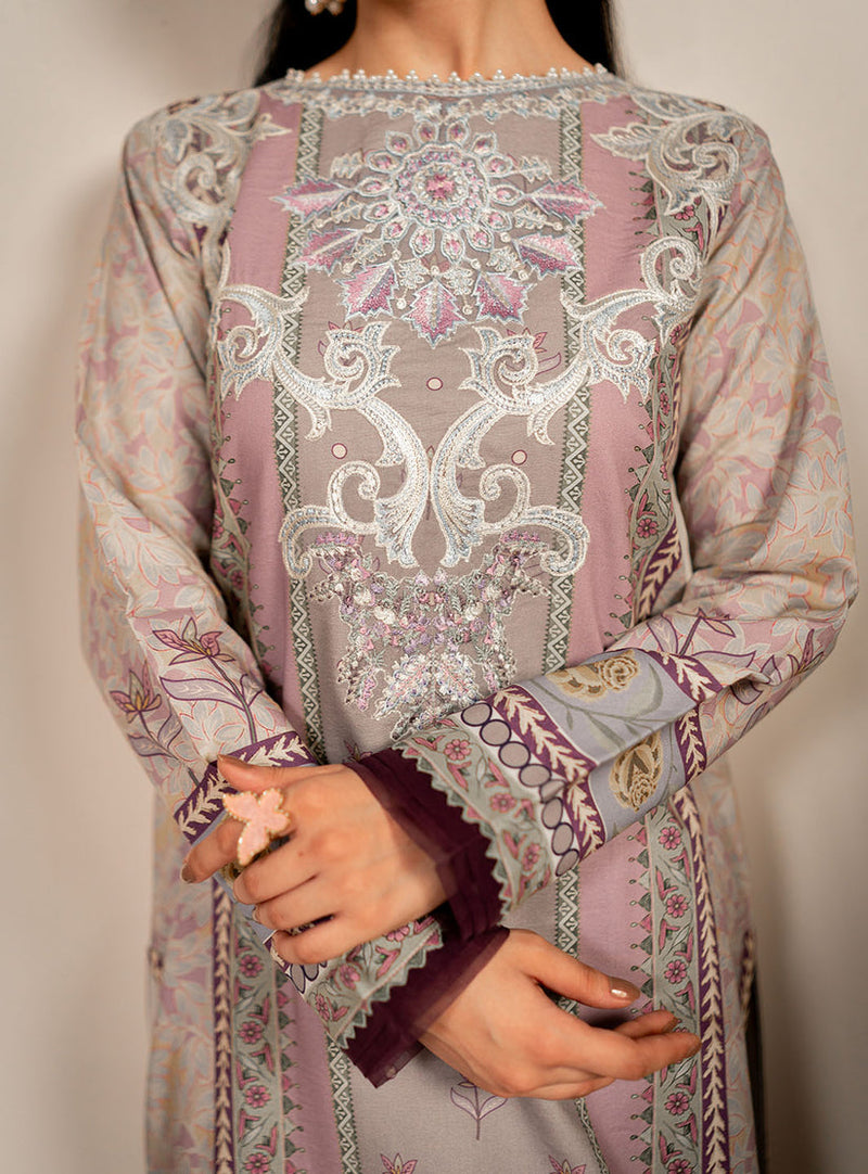 img_roheenaz_selene_lawn_awwal_boutique