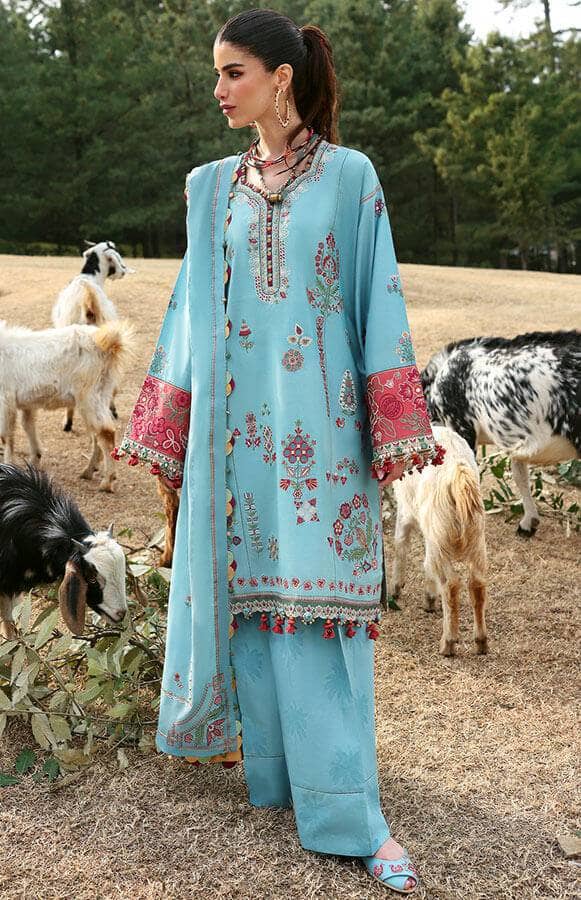img_zaha_lawn_awwal_boutique