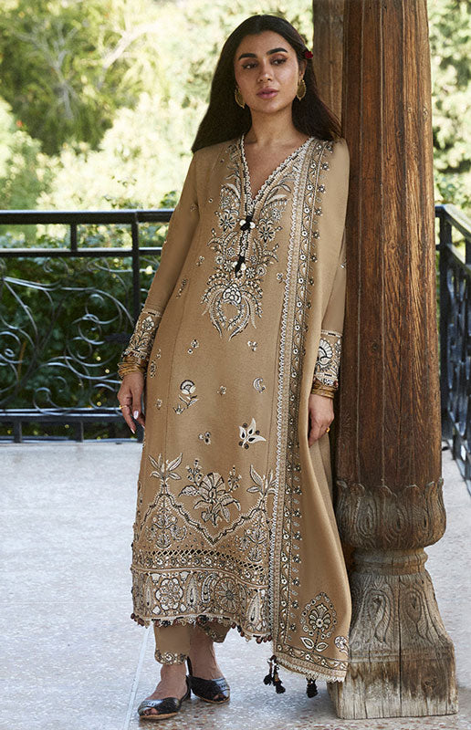 img_zaha_winter_24_awwal_boutique