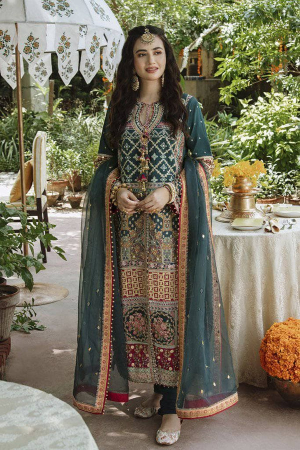 img_qalamkar_luxury_formals_shadmani_awwal_boutique