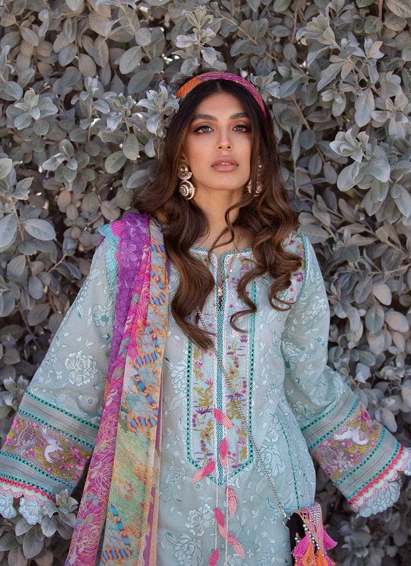 img_farah_talib_aziz_lawn_22_awwal_boutique_awwal_boutique