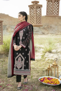 img_q_line_by_qalamkar_luxury_lawn_2021_awwal_boutique