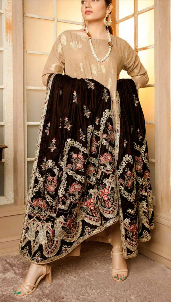 img_velvet_heavy_embroidered_shawl_collection_by_adans_libas_awwal_boutique