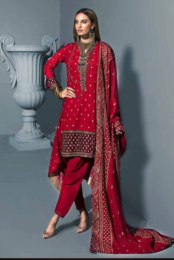 img_gul_ahmed_embroidered_woolen_shawl_collection_awwal_boutique