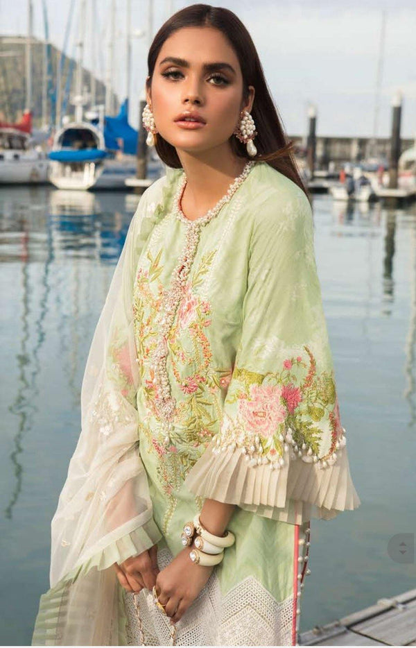 img_sana_safinaz_lawn_collection_awwal_boutique