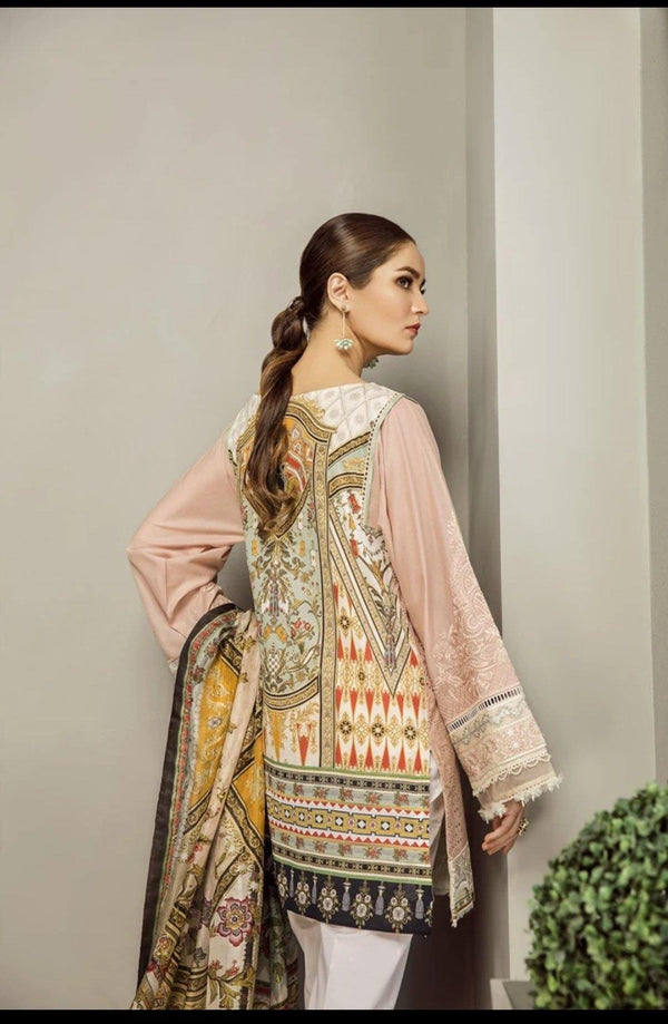 img_baroque_premium_lawn_collection_awwal_boutique