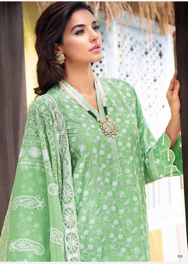 img_gul_ahmed_luxury_collection_2021_awwal_boutique