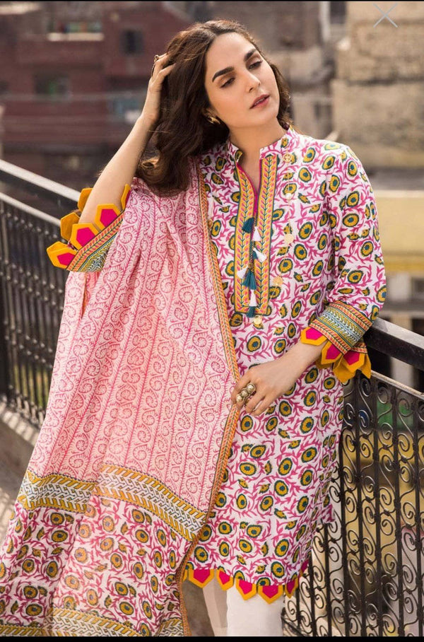 img_gul_ahmed_summer_premium_lawn_collection_awwal_boutique