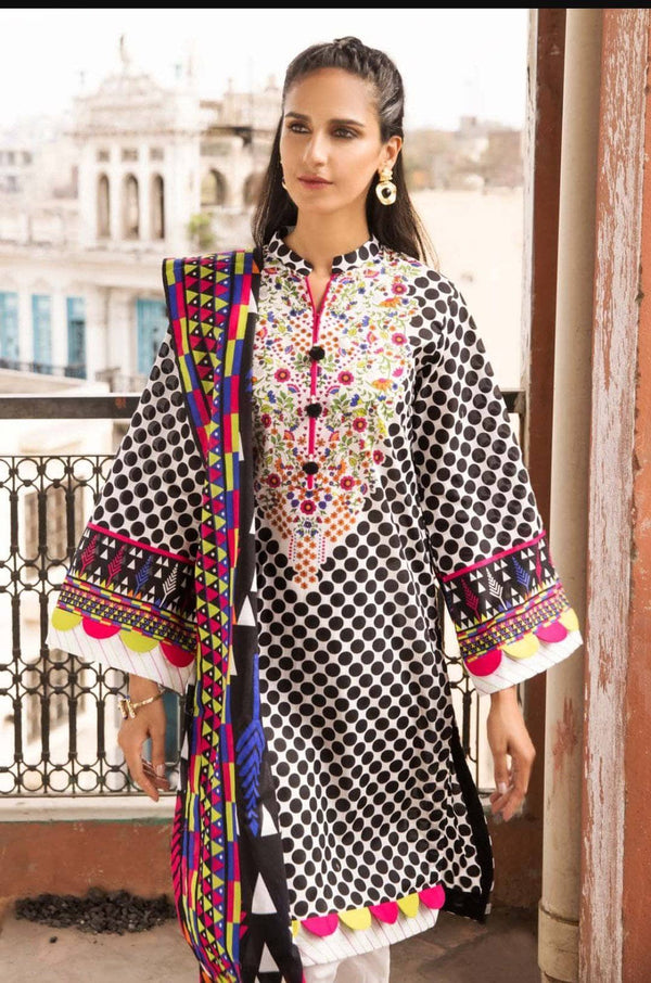 img_gul_ahmed_summer_premium_lawn_collection_awwal_boutique