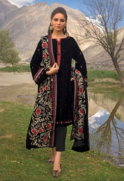 img_gul_ahmed_winter_awwal_boutique