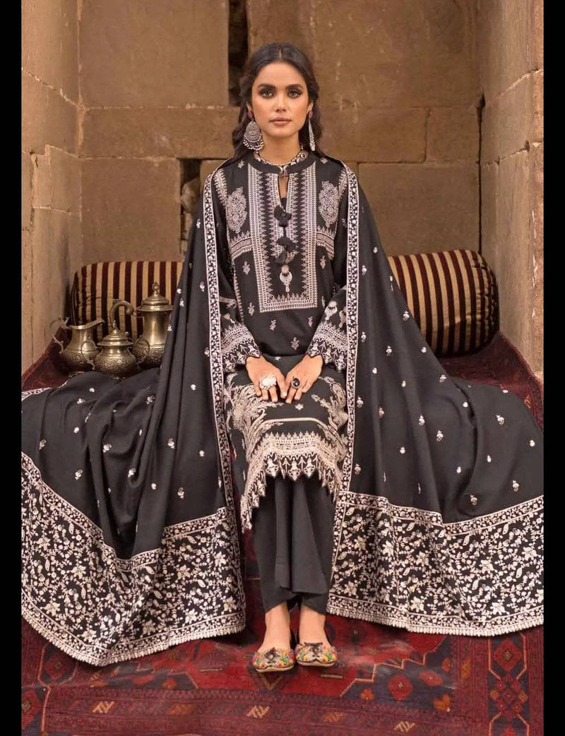 img_gul_ahmed_winter_pakistani_suits_awwal_boutique