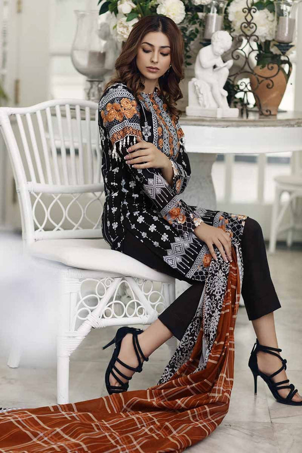 img_gul_ahmed_cambric_collection_awwal_boutique